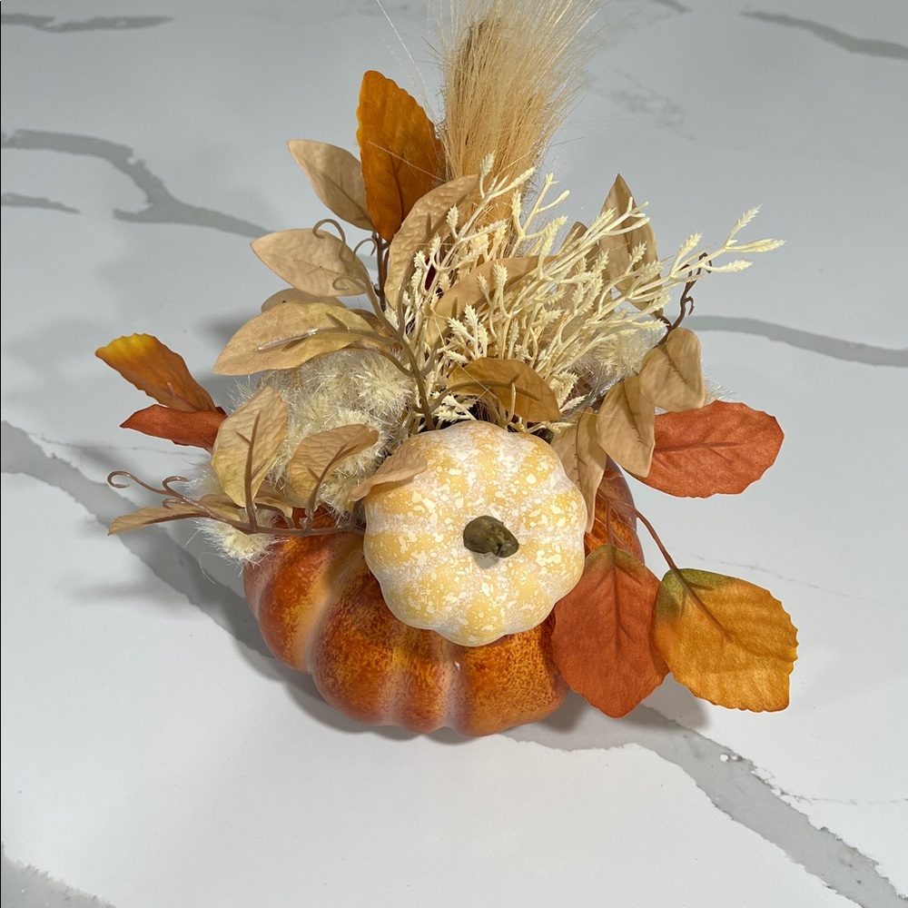 Autumn Pumpkin Decor with Leaves